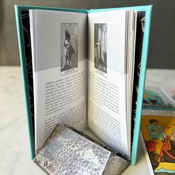 Modern Witch Tarot Deck by Lisa Sterle - 78 Card Tarot Deck + Introductory Book - Picture 4 of 8